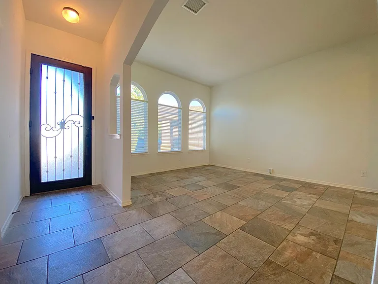 4961 Margarita Talamantes — Photo 2