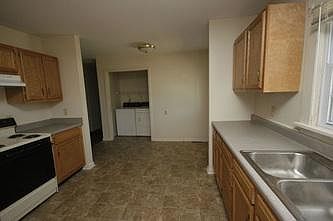 5th image of 1129 W Abbott St