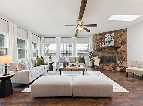 4th image of 332 Lawana Dr