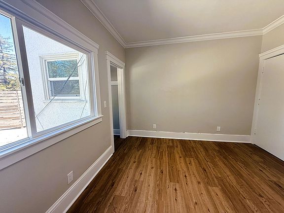 5th image of 5634 College Ave #4