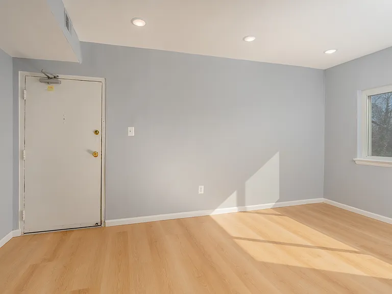 Bright living dining room