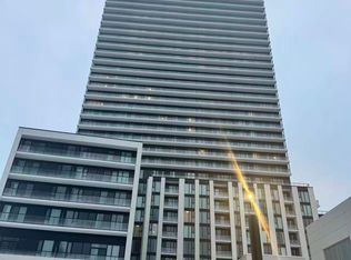 5858 Yonge St #825, Toronto, ON M2M 3T3