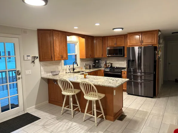 30 Muir Ter #1, Southington, CT 06489
