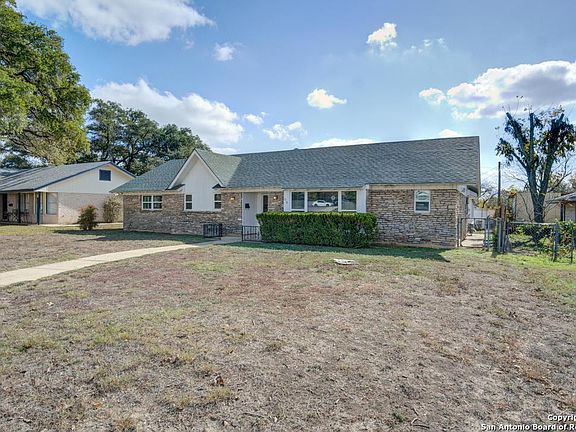 2nd image of 150 Sprucewood