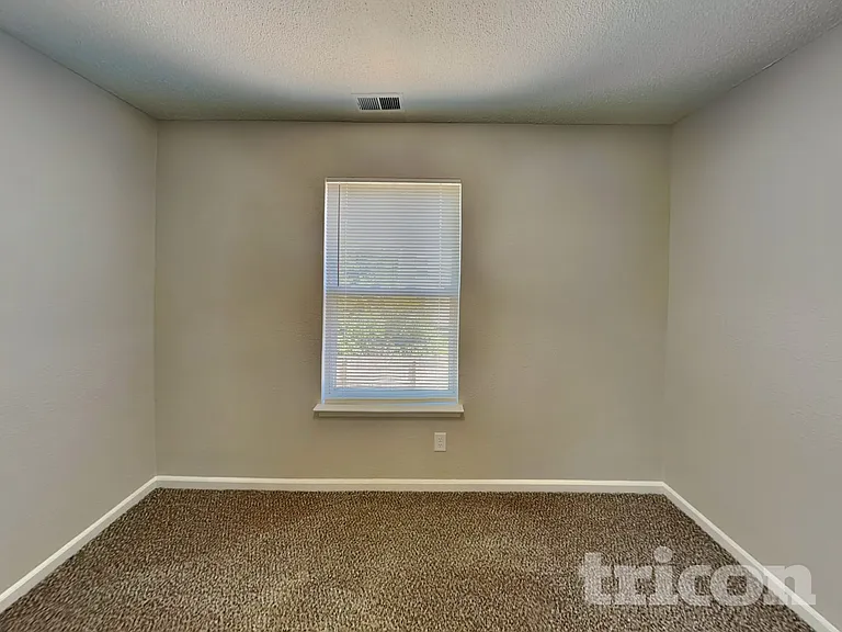 6750 Kinnerton Dr — Photo 11