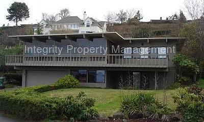 1st image of 2705 Soundview Dr W