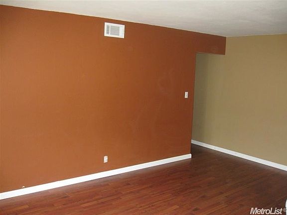 4th image of 2021 Benita Dr Unit 4
