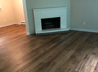12805 NE 8th St APT 8, Bellevue, WA 98005