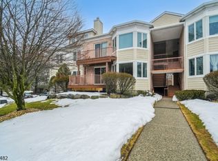 69 Turnberry Rd BLDG 69 #2A, Little Falls Twp., NJ 07424