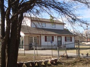 6401 Willow Creek Dr, Joshua, TX 76058