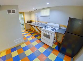 403 S 18th St APT B, Manhattan, KS 66502