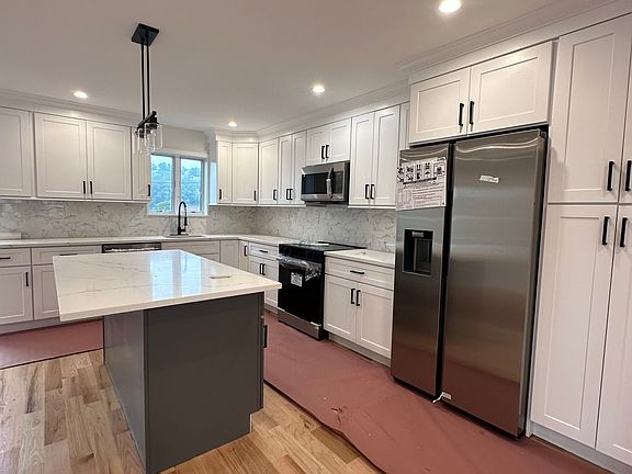 3rd image of 61 Burhans Ave #1A