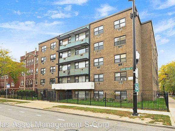 3rd image of 7700 S South Shore Dr #7488613