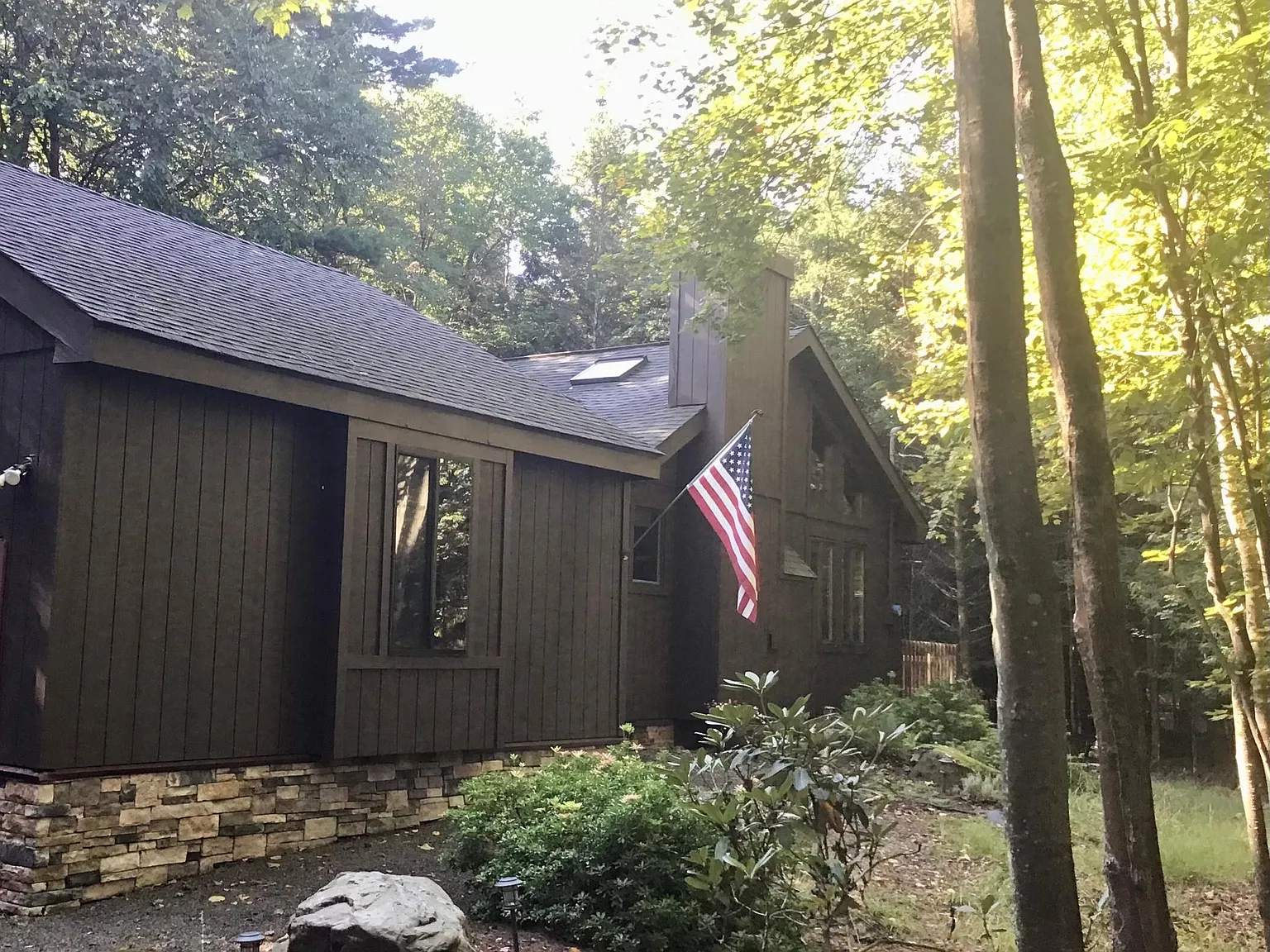 154 Tanglewood Dr — Photo 2