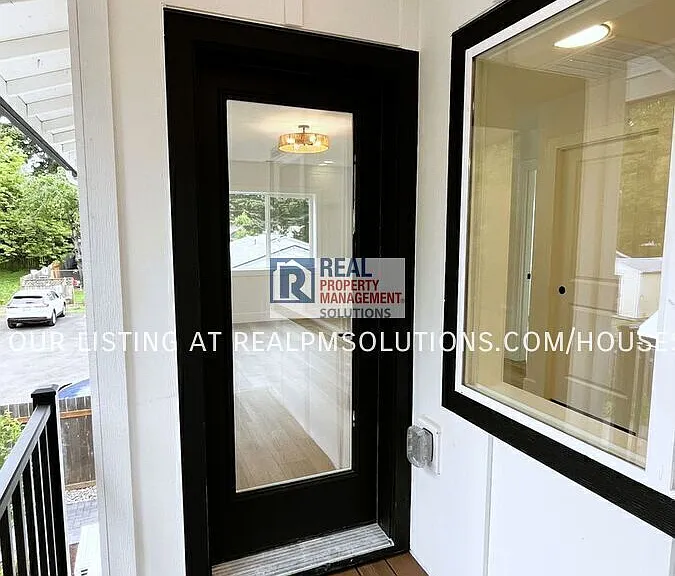 585 NE 113th Ave #585A — Photo 8
