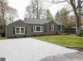 10 Fallon Dr, Pasadena, MD 21122