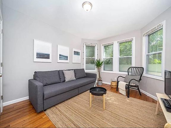 5th image of 90 Stuyvesant Ave #1
