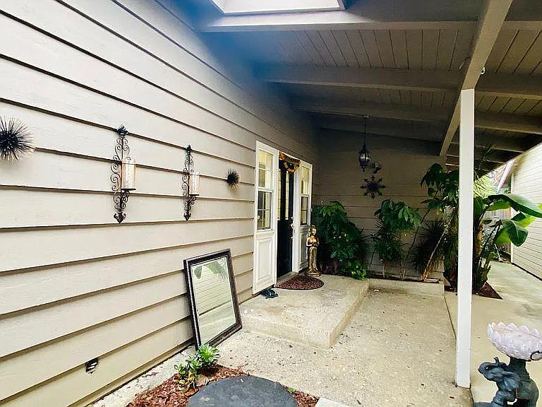 38061 Iris Ct — Photo 2