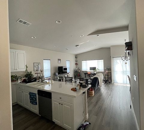 3rd image of 346 Calle De Pueblo