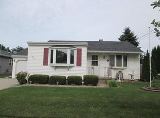 1901 Pleasant St, Manitowoc, WI 54220