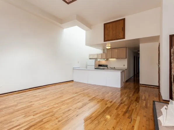 2521 N Lincoln Ave, Chicago, IL 60614