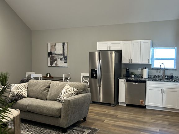 2nd image of 113-115 N Arsenal Ave #113
