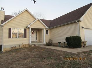 1014 Cherry Ln, Catawissa, MO 63015