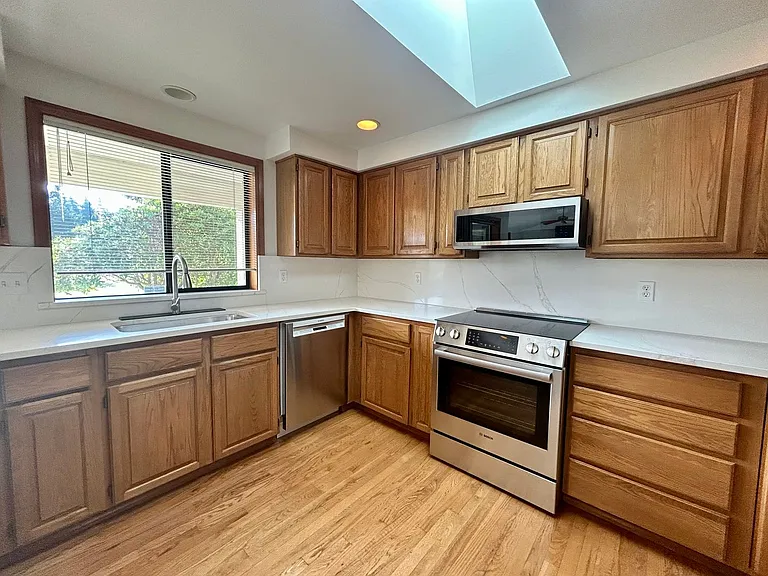 12371 Rainier Dr — Photo 6