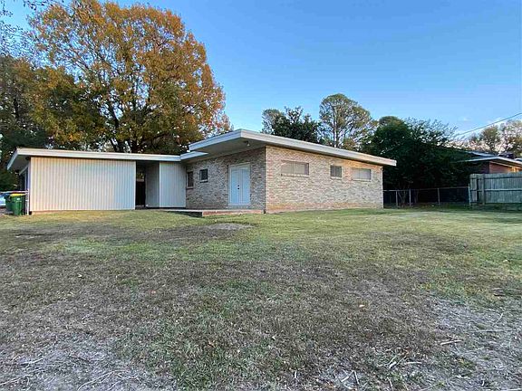4th image of 15 Park Ln