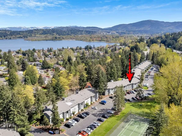 4717 W Lake Sammamish Pkwy SE #C305, Sammamish, WA 98027