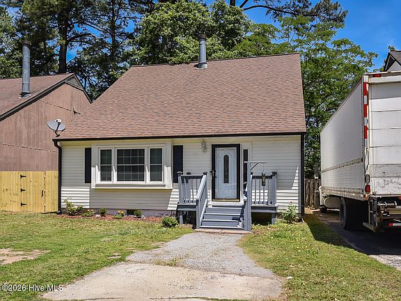 2nd image of 3508 Christopher Drive NW