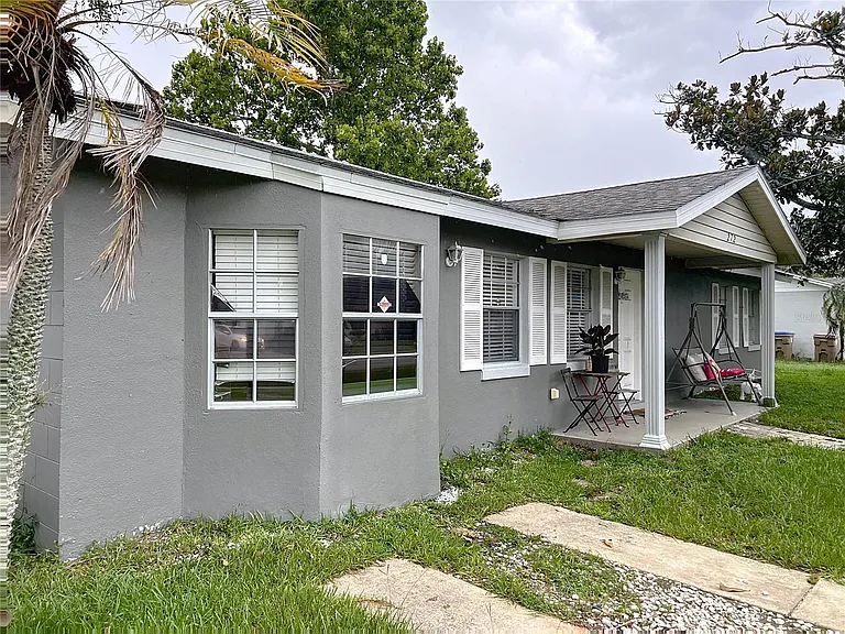 272 Florida Pkwy — Photo 7