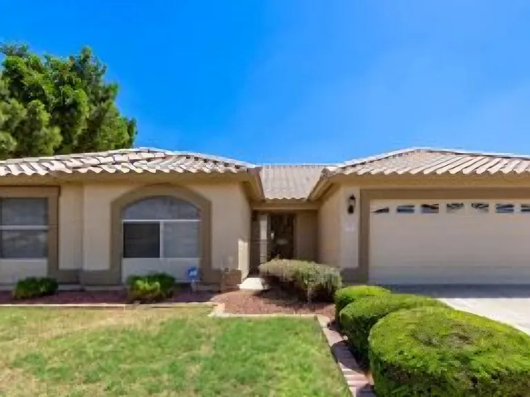 6373 W Irma Ln — Photo 1