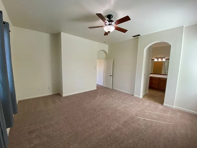 9748 Roedell Way — Photo 15