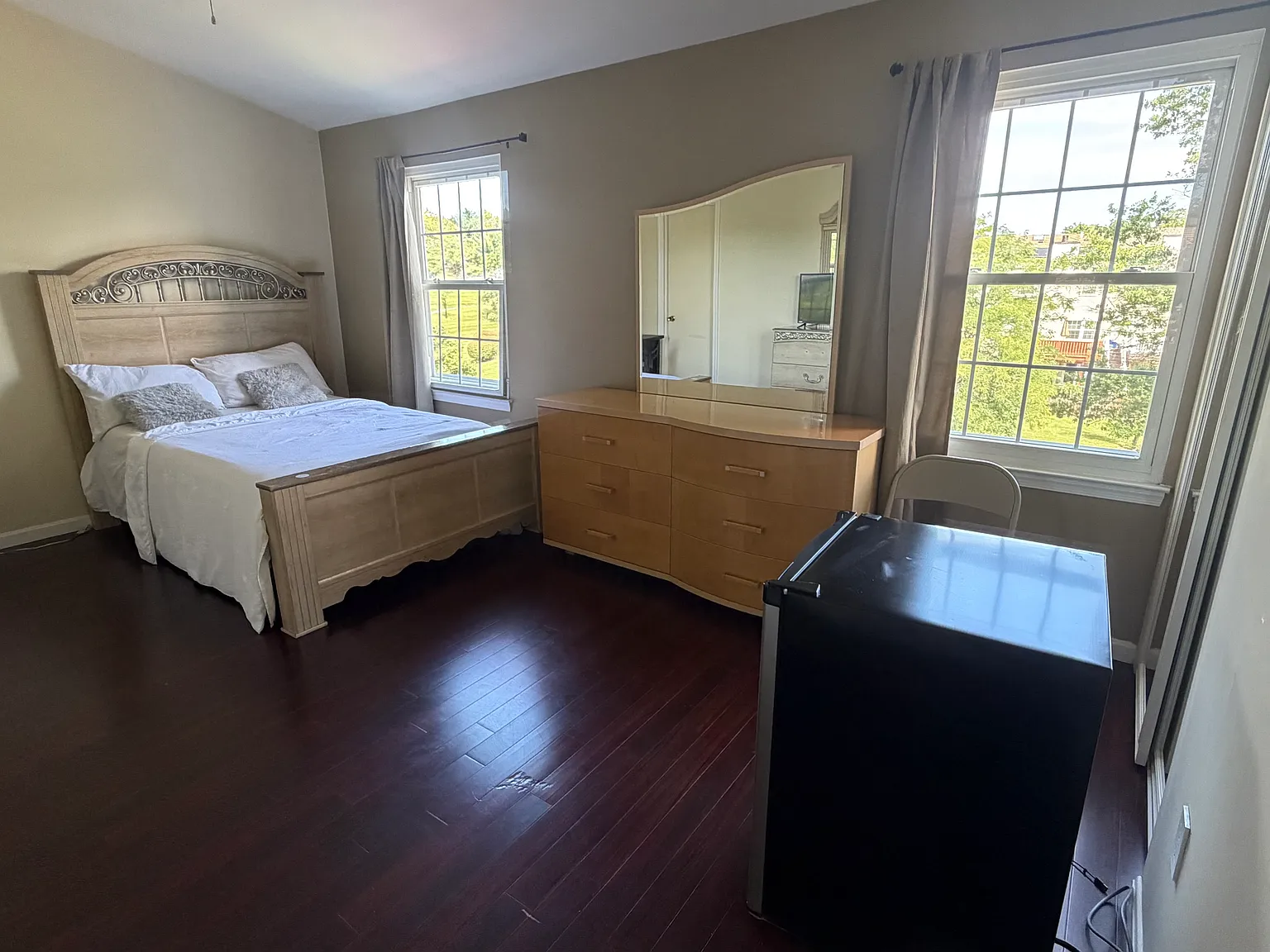 Sandy Point Ct, Silver Spring — Photo 3