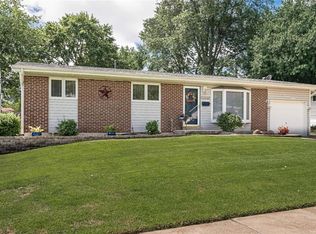 2080 Splendor Dr, Florissant, MO