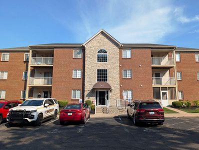 561 Napa Valley Ln APT 10, Crestview Hills, KY, 41017