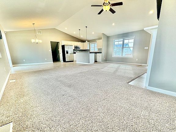 4th image of 516 Waterwheel Dr