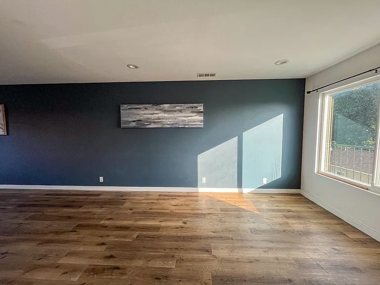 110 S Eucalyptus Ave — Photo 11