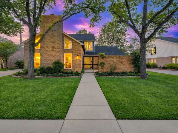 2258 Woodland Springs St, Houston, TX 77077