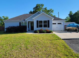 27 Logans Run Ave, Crawfordville, FL 32327