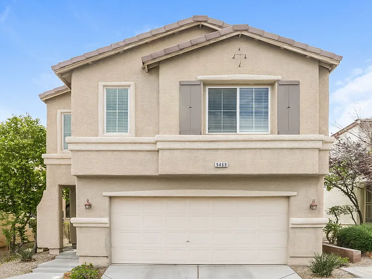 9469 Diamond Bridge Ave — Photo 1