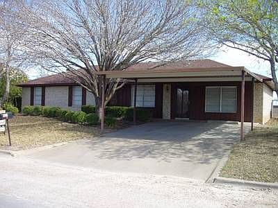 2nd image of 409 Skyview Cir