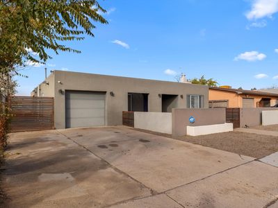 905 56th St NW, Albuquerque, NM, 87105