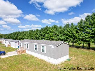 653 E Streambank, Newaygo, MI 49337
