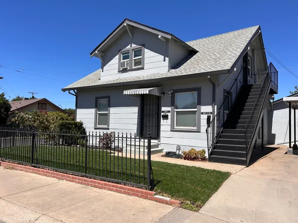 301 Maple St #301, Lodi, CA 95240