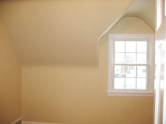 Upstairs small bedroom