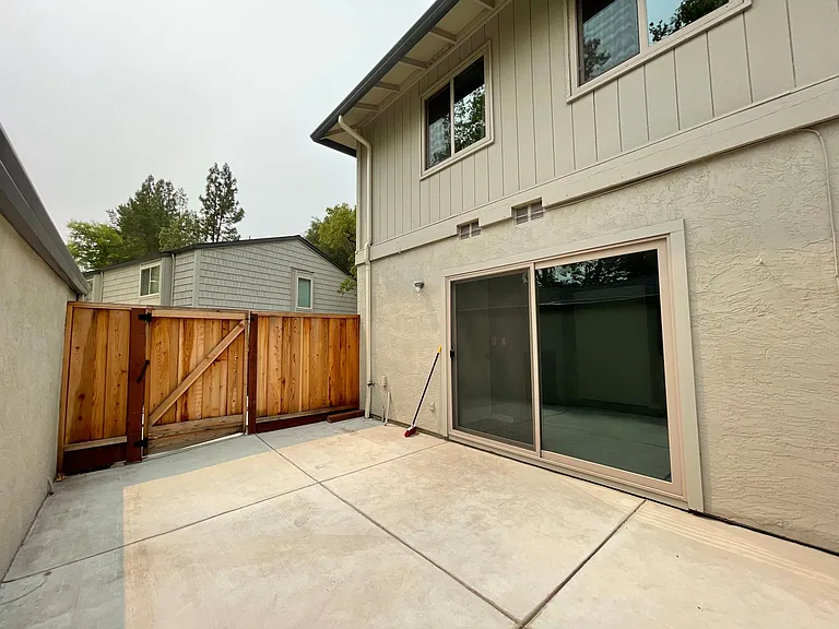 1875 Holland Dr — Photo 12