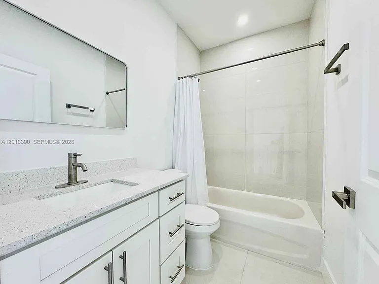 8005 NW 14th Ct — Photo 5