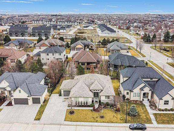 4th image of 9321 Ravenwood Ln